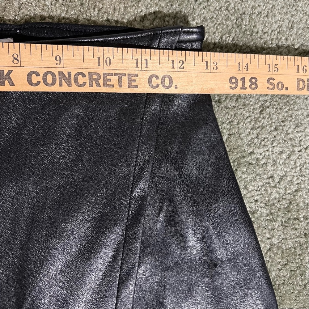 Hollister Faux Leather High Waisted Skirt - Picture 4 of 5